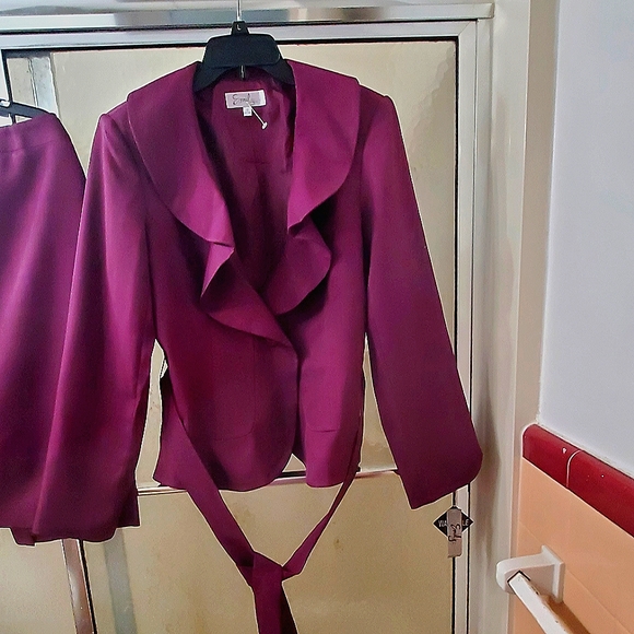 NWT 2 Piece Skirtsuit by Emily. Sz 12. Purple Color, Long Sleeves; Lined.  $70 - Picture 1 of 15